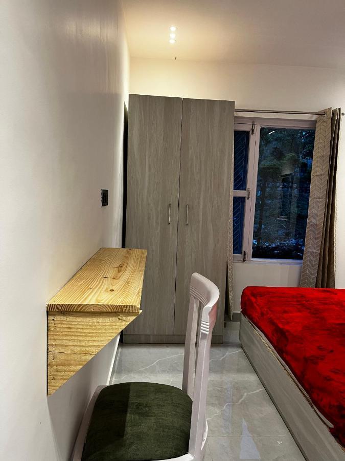 Apartament The White House Rishīkesh Zewnętrze zdjęcie