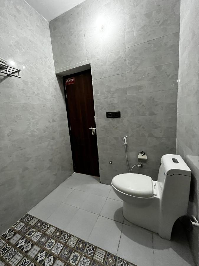 Apartament The White House Rishīkesh Zewnętrze zdjęcie