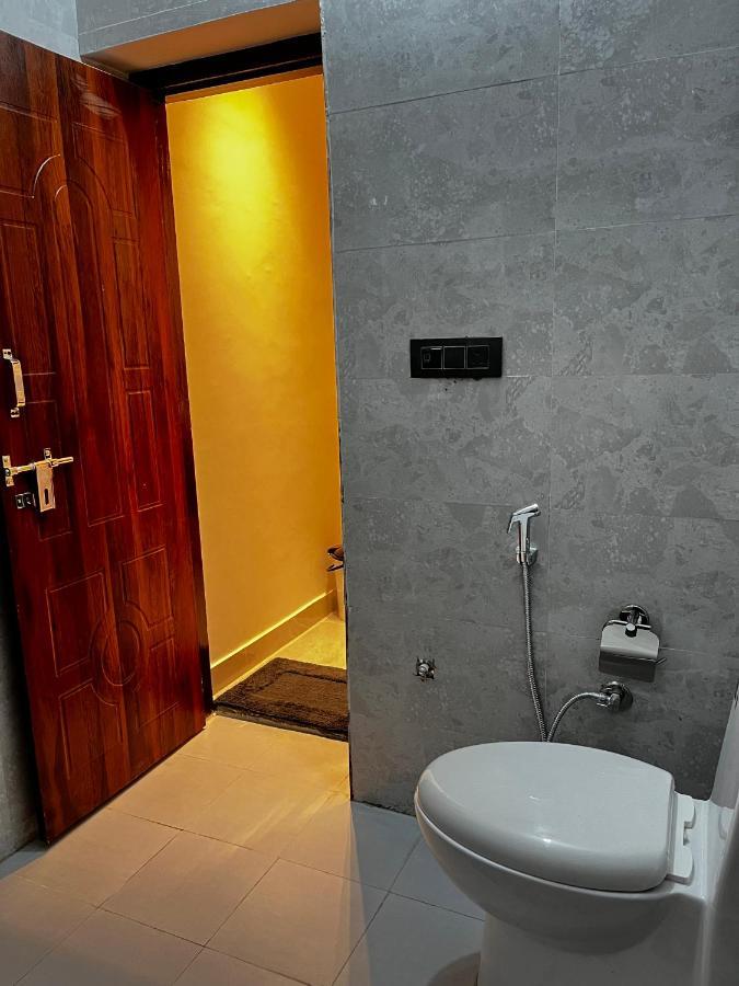 Apartament The White House Rishīkesh Zewnętrze zdjęcie