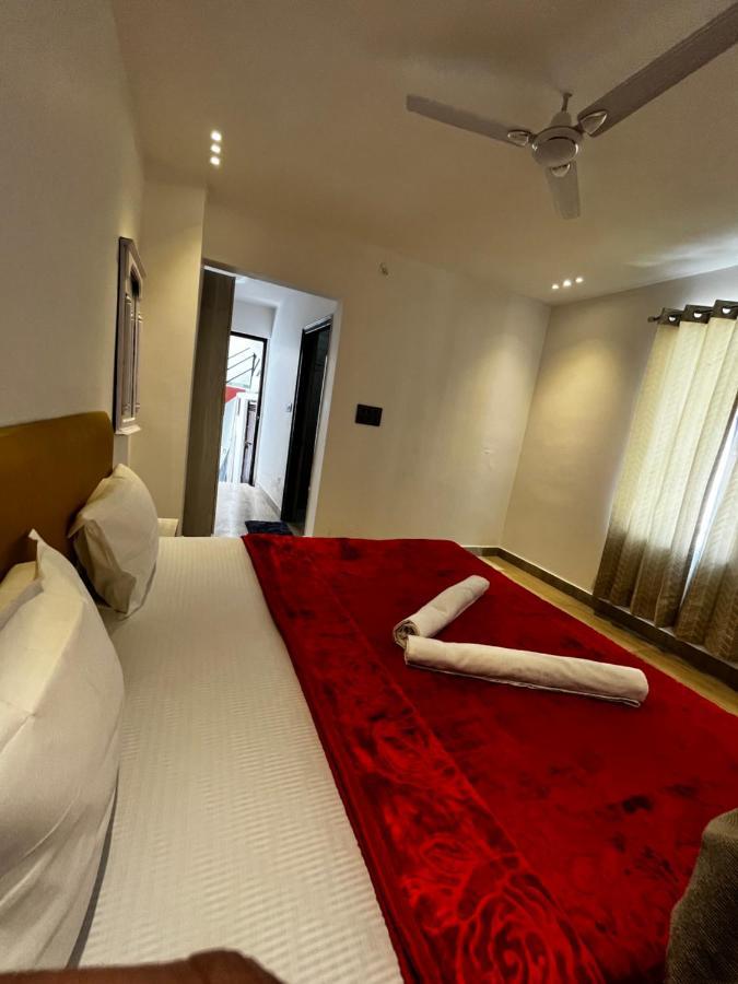 Apartament The White House Rishīkesh Zewnętrze zdjęcie